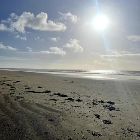 The Call Of The Sea 3 Bedrooms, Sleeps 6 別荘 サン・ブルヴァン・レ・パン